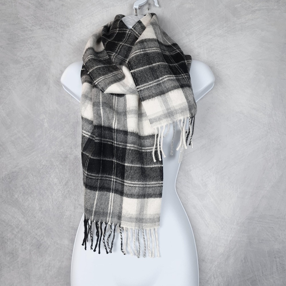Peruvian Connection Scarf Womens One Size Black Plaid Baby Alpaca Fringe Flannel